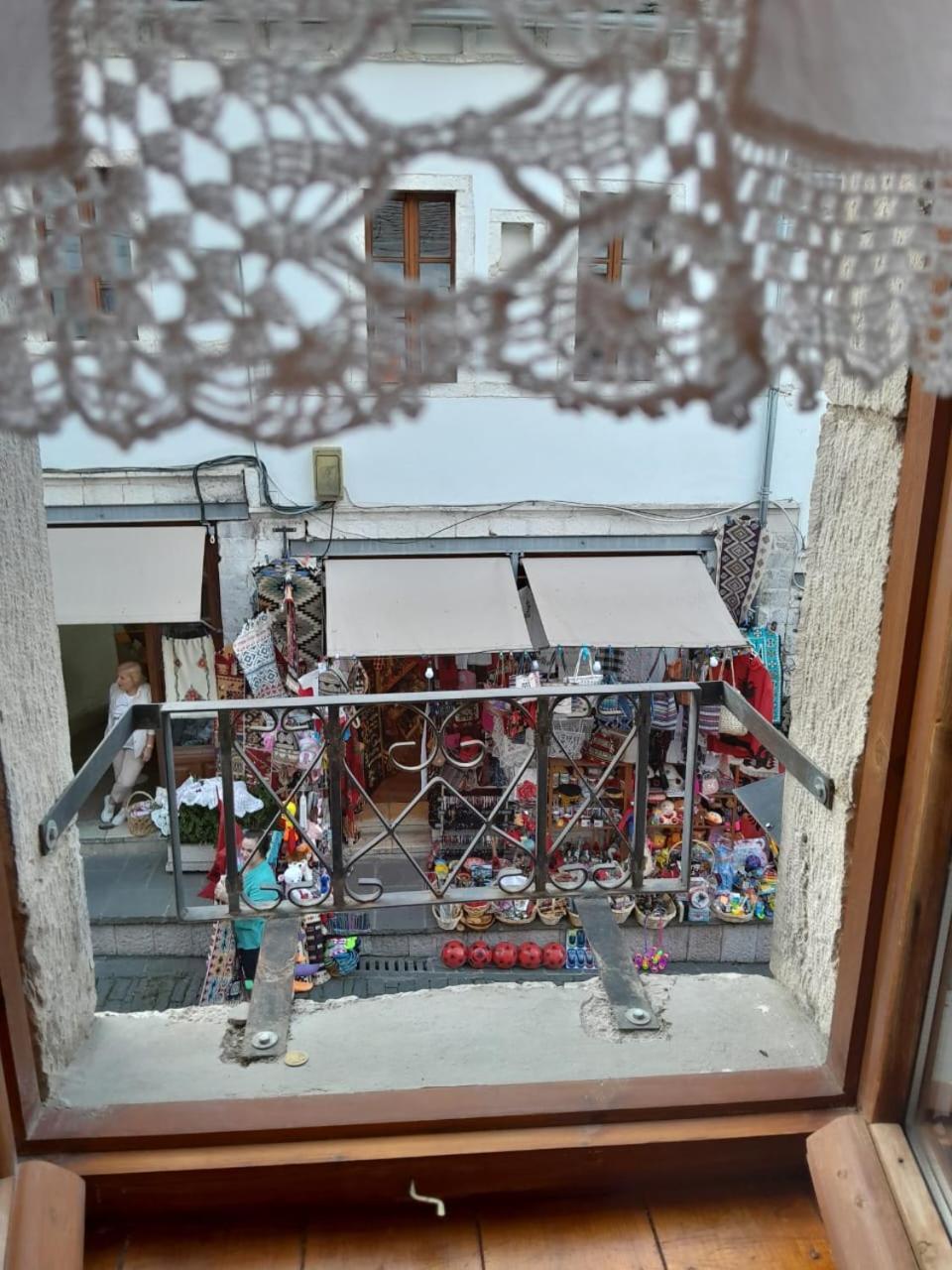 Santa Room-Old Bazaar Center-Gjirokastër Extérieur photo