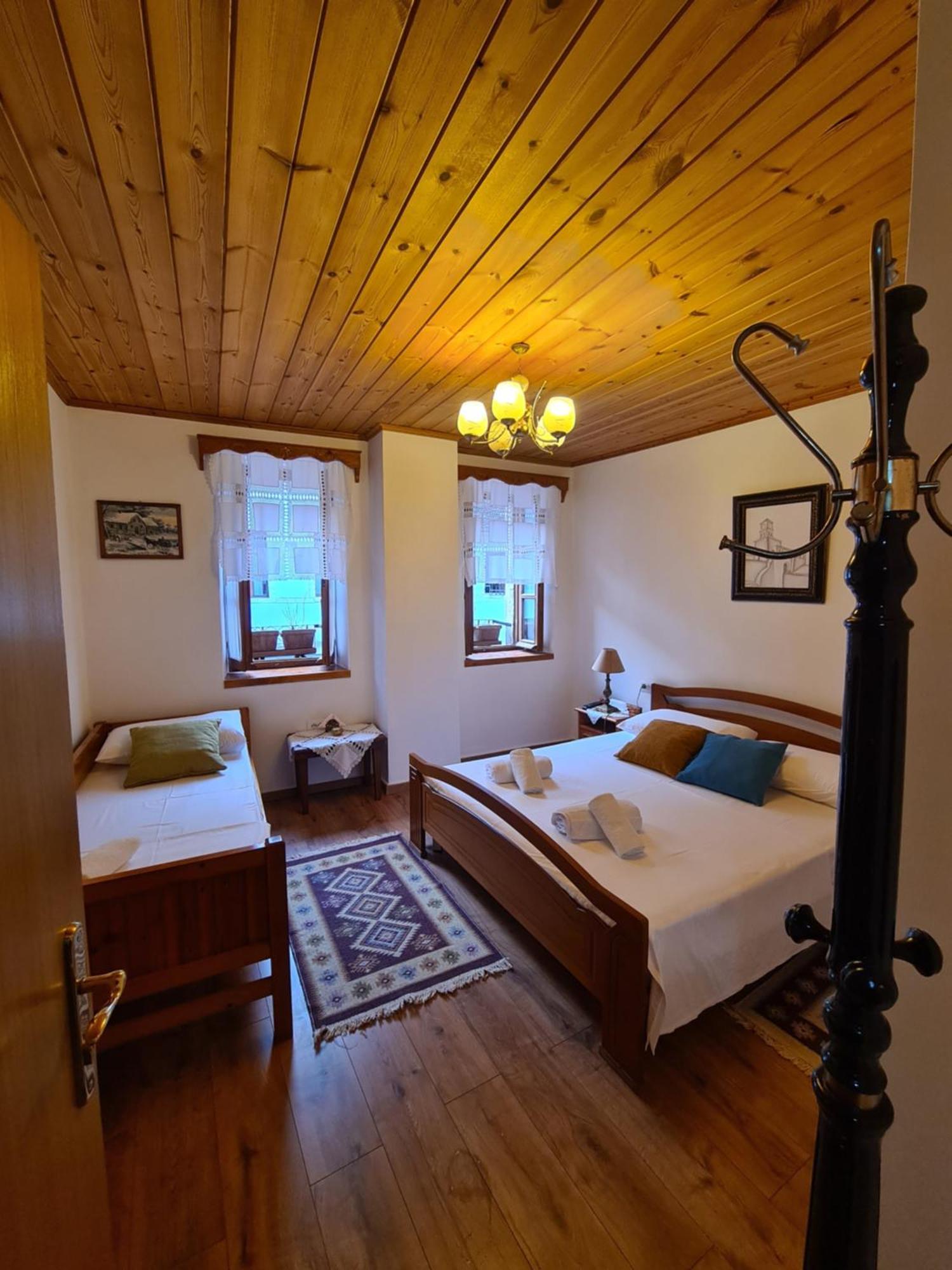 Santa Room-Old Bazaar Center-Gjirokastër Extérieur photo
