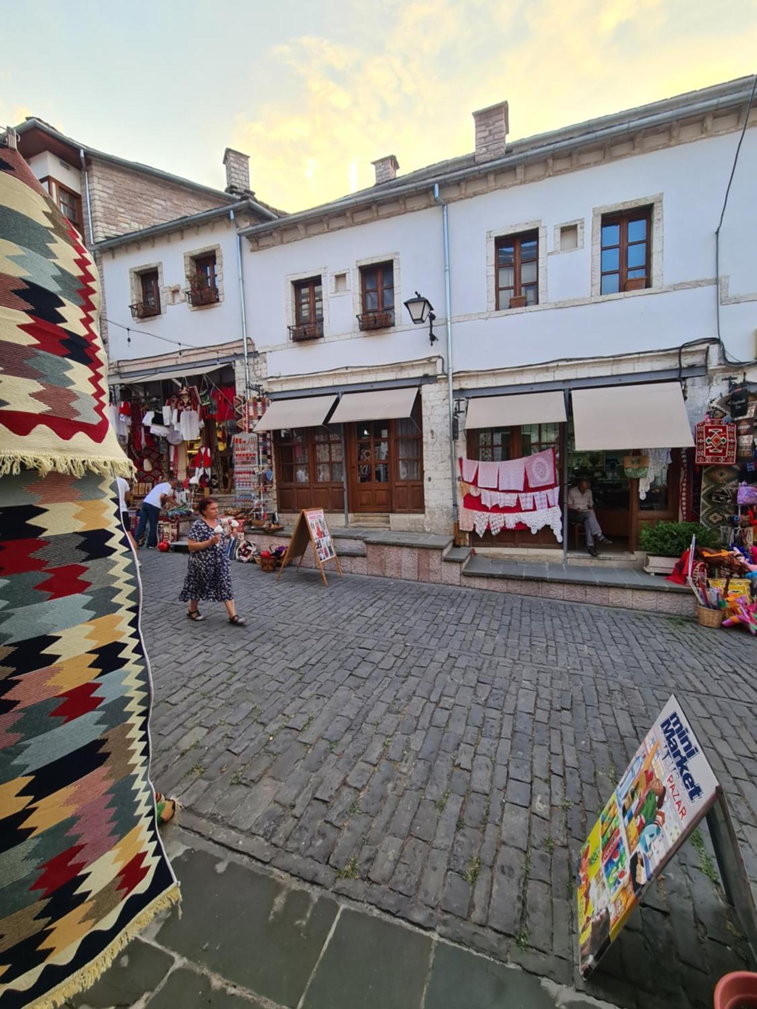 Santa Room-Old Bazaar Center-Gjirokastër Extérieur photo
