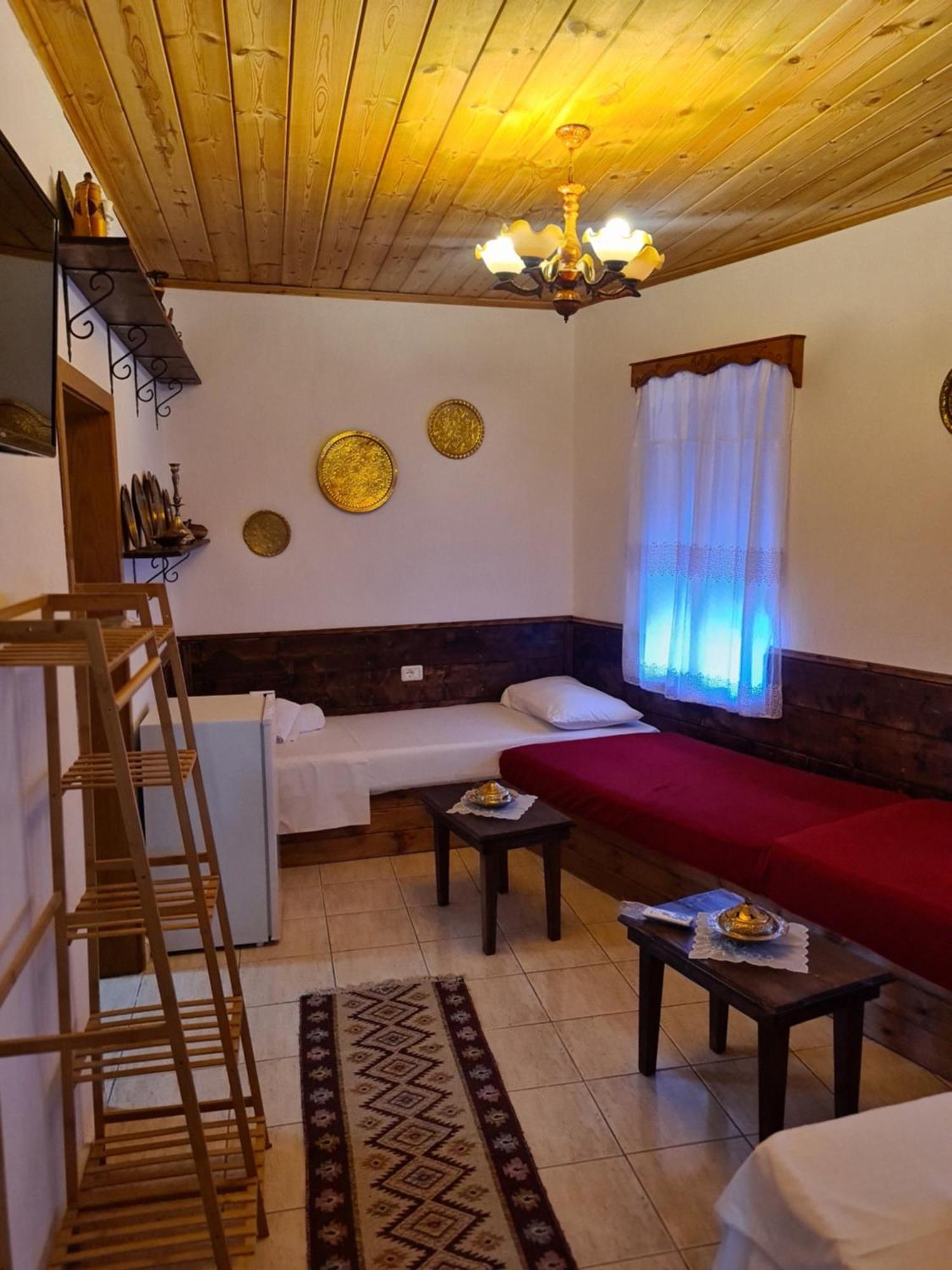 Santa Room-Old Bazaar Center-Gjirokastër Extérieur photo